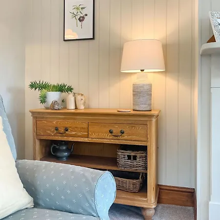 Corn Stook - 16867 Sawdon