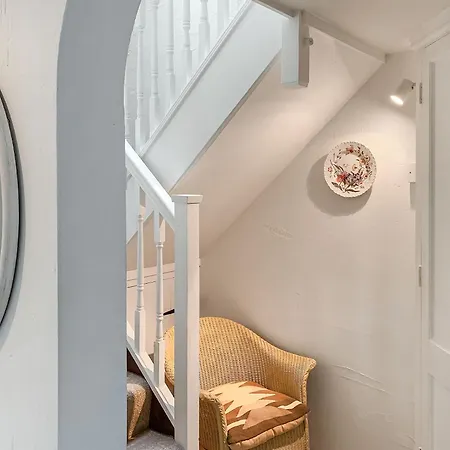 Corn Stook - 16867 * Sawdon